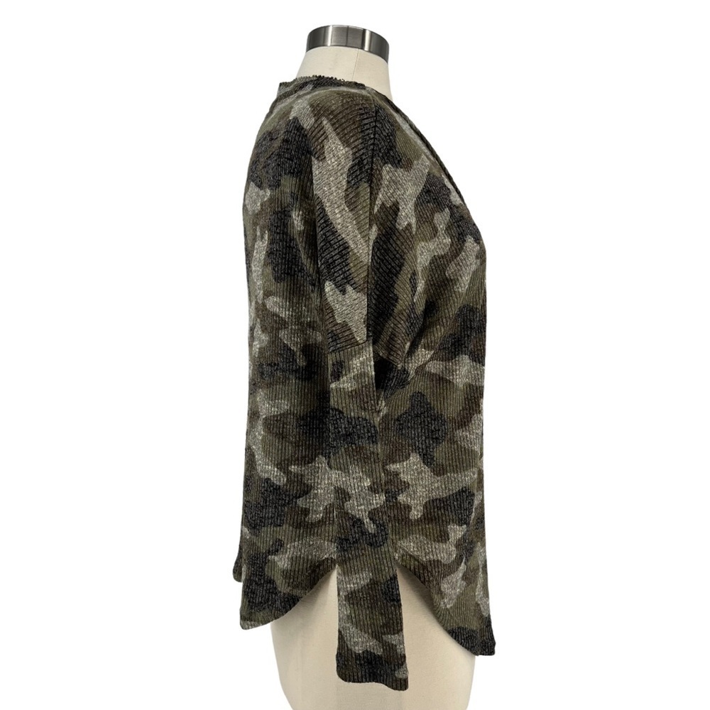 BOBEAU Camo Print Thermal Knit Button Cardigan S - Picture 3 of 9